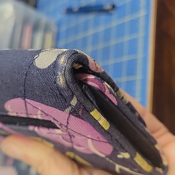 Vera Bradley Floral Patterned Magnet Closure Wallet 8 X 4 - Picture 12 of 12